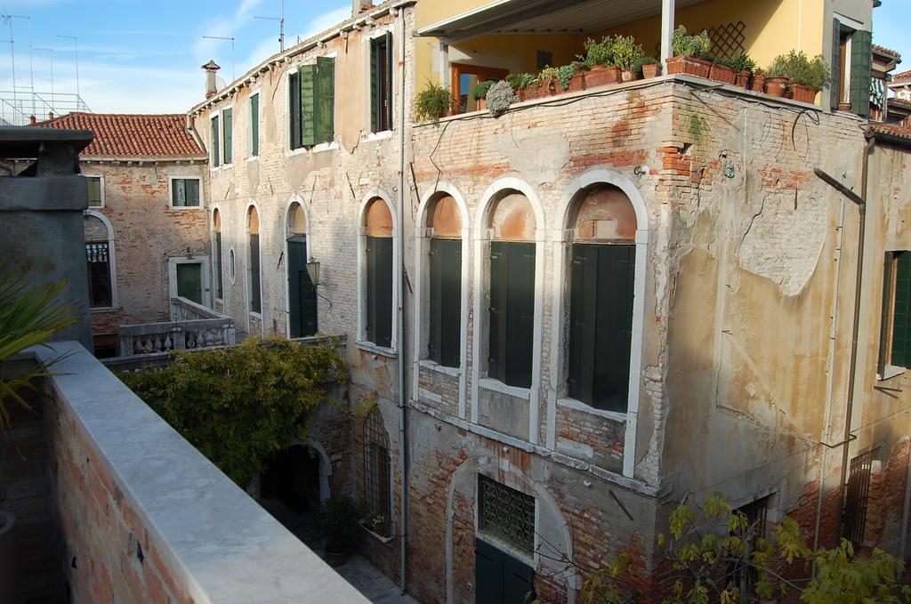 Ferienwohnung Loft Due Cuori Con Terrazza Venedig Exterior foto