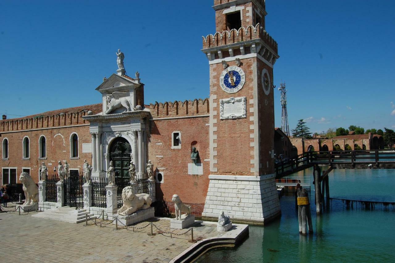 Ferienwohnung Loft Due Cuori Con Terrazza Venedig Exterior foto